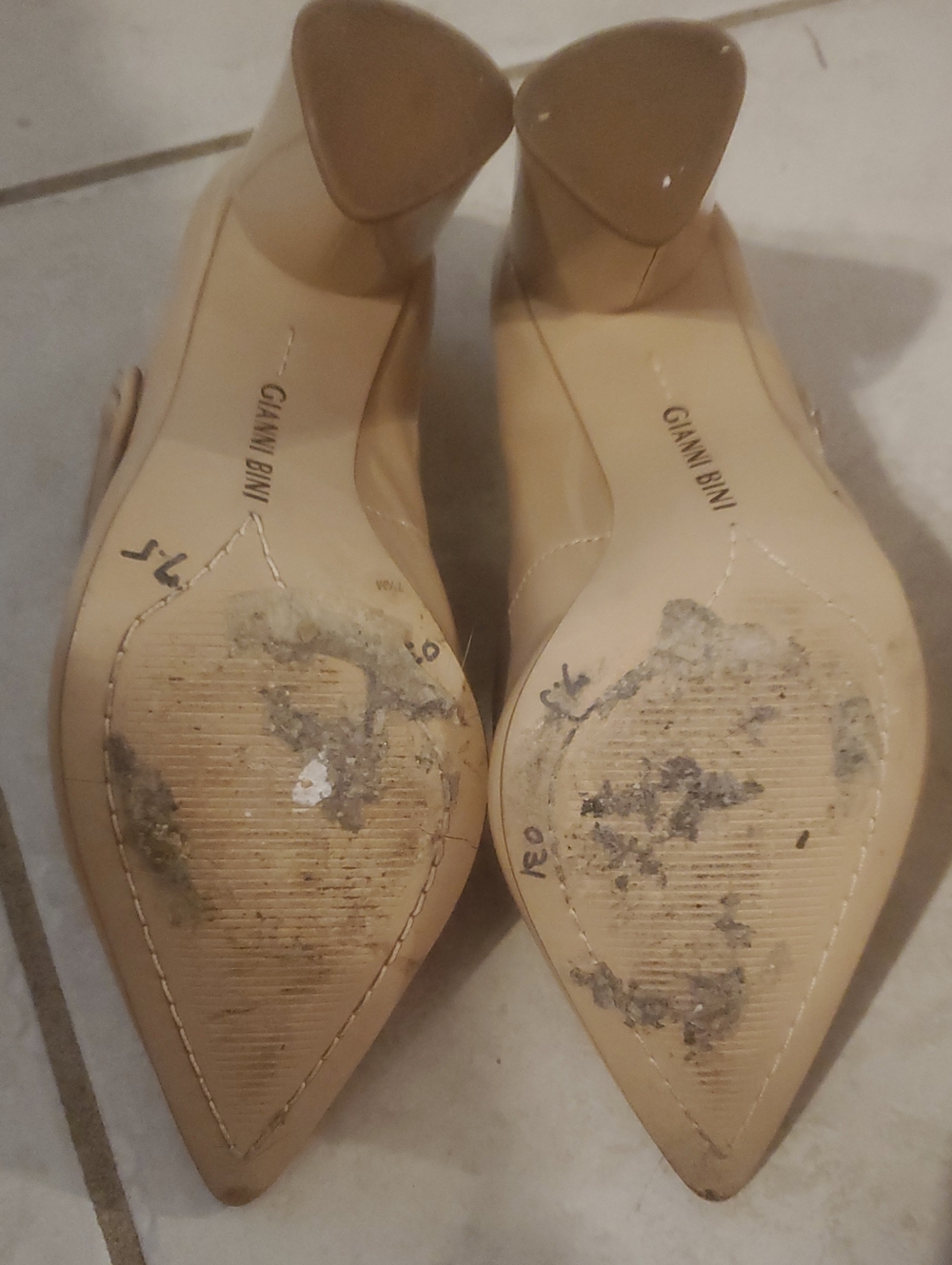 Beige Block Heel, Piinted Toe Patent Leather Heels. Used But Look Fantastic! - Picture 5 of 5